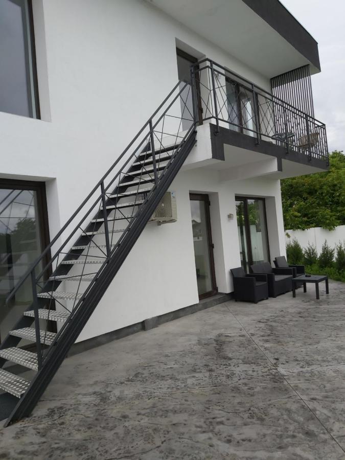 Accent House Apartment Deva Bagian luar foto
